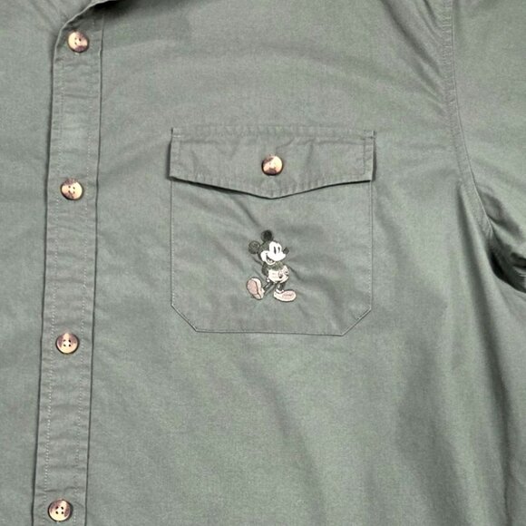 Vintage Disney World Shirt Mens L Green Mickey Mouse Embroidered Camp Button Up - Picture 3 of 9